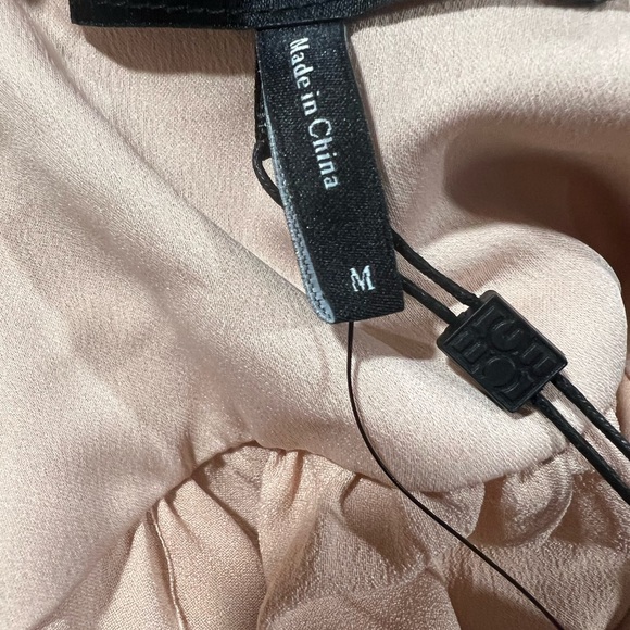 NWT BCBG wrap dress with beautiful buttons on the sleeve - Picture 5 of 5